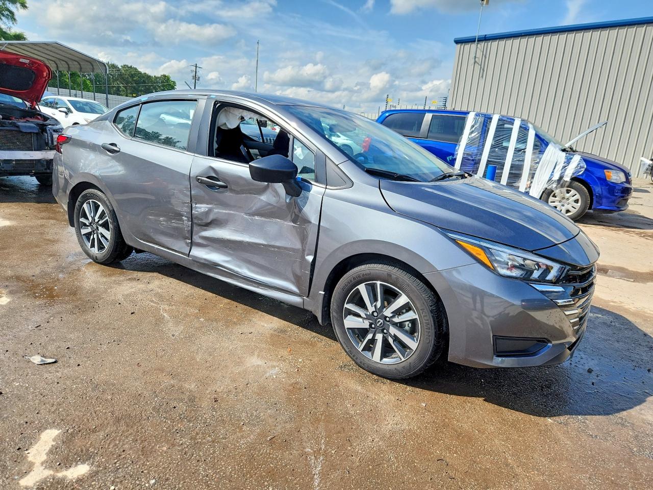 Nissan Versa S