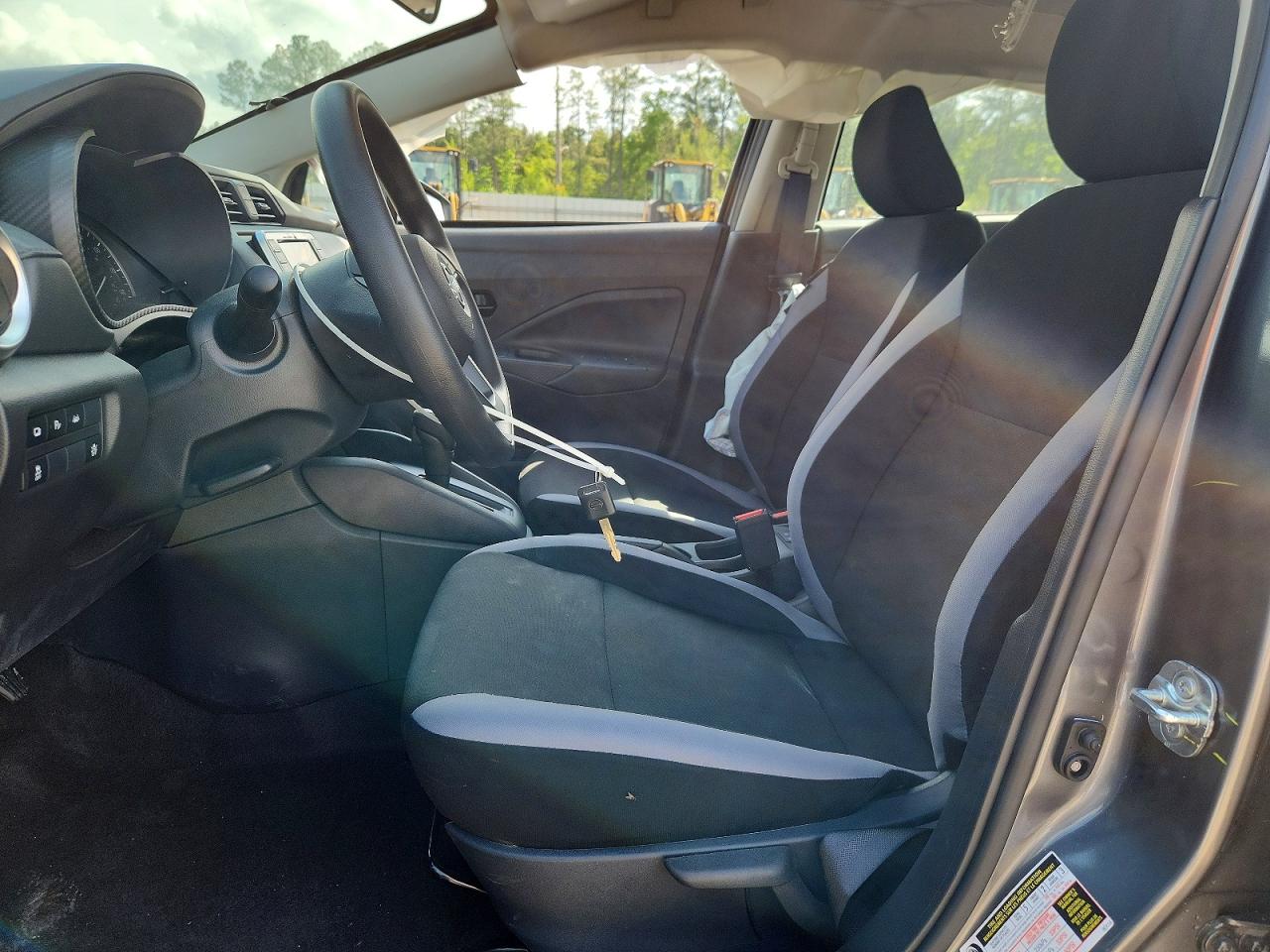 Nissan Versa S