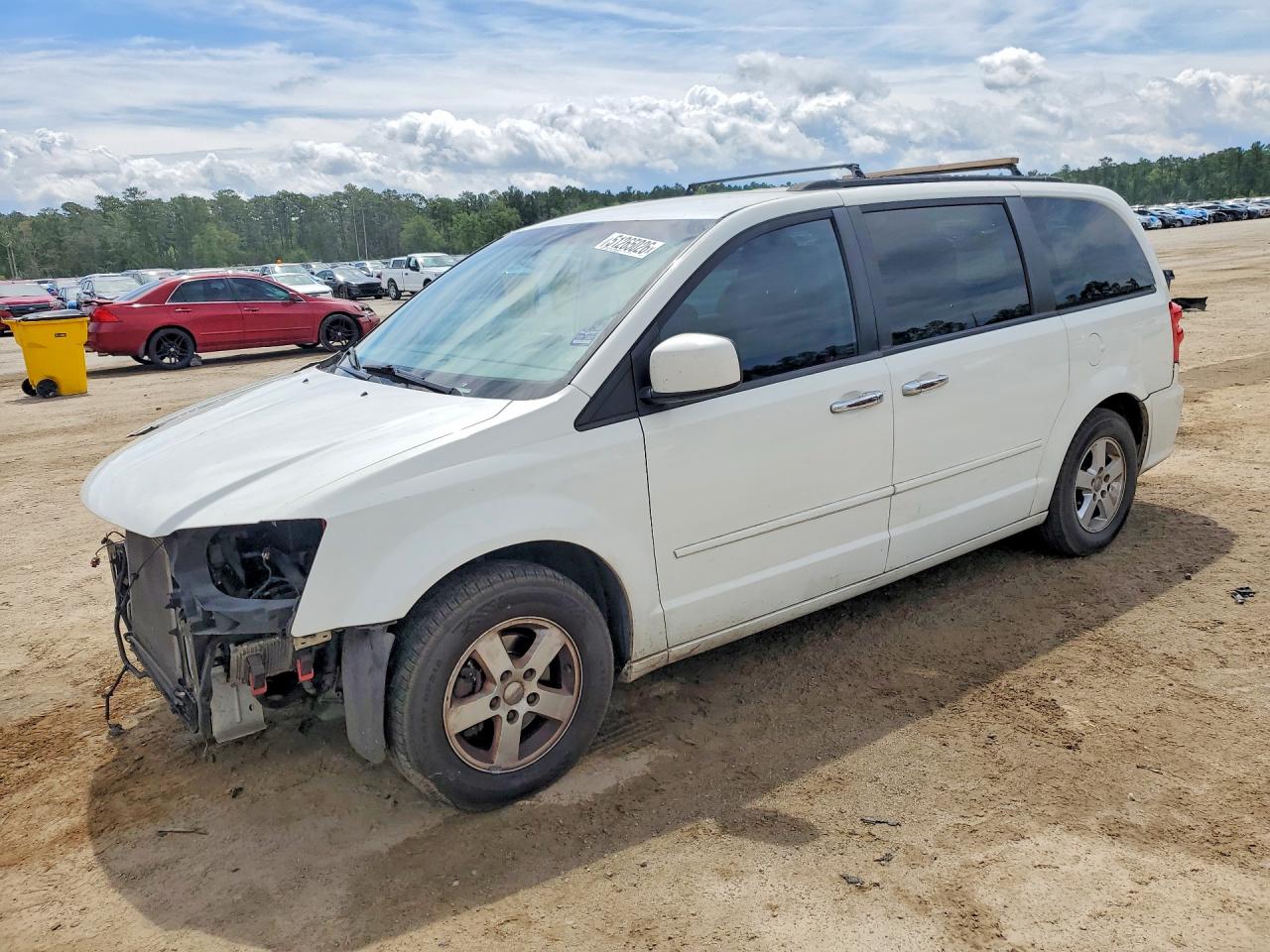 Salvage Dodge Caravan Image