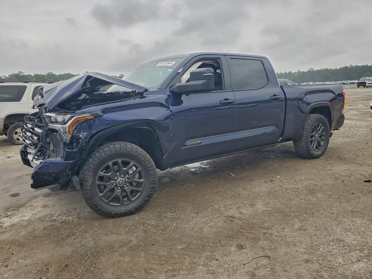 Salvage Toyota Tundra Image