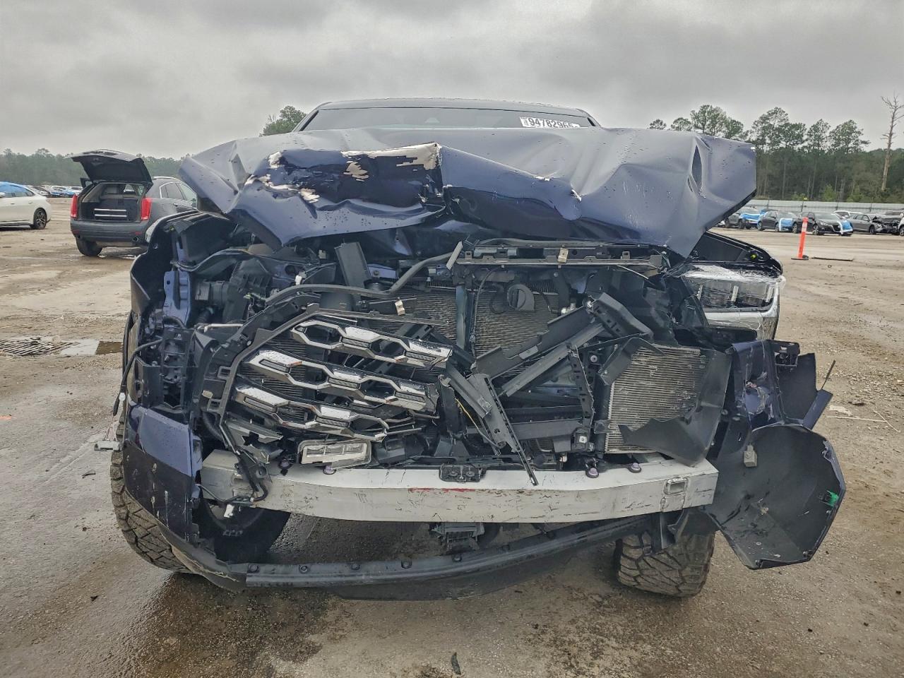 Toyota Tundra Crewmax Platinum