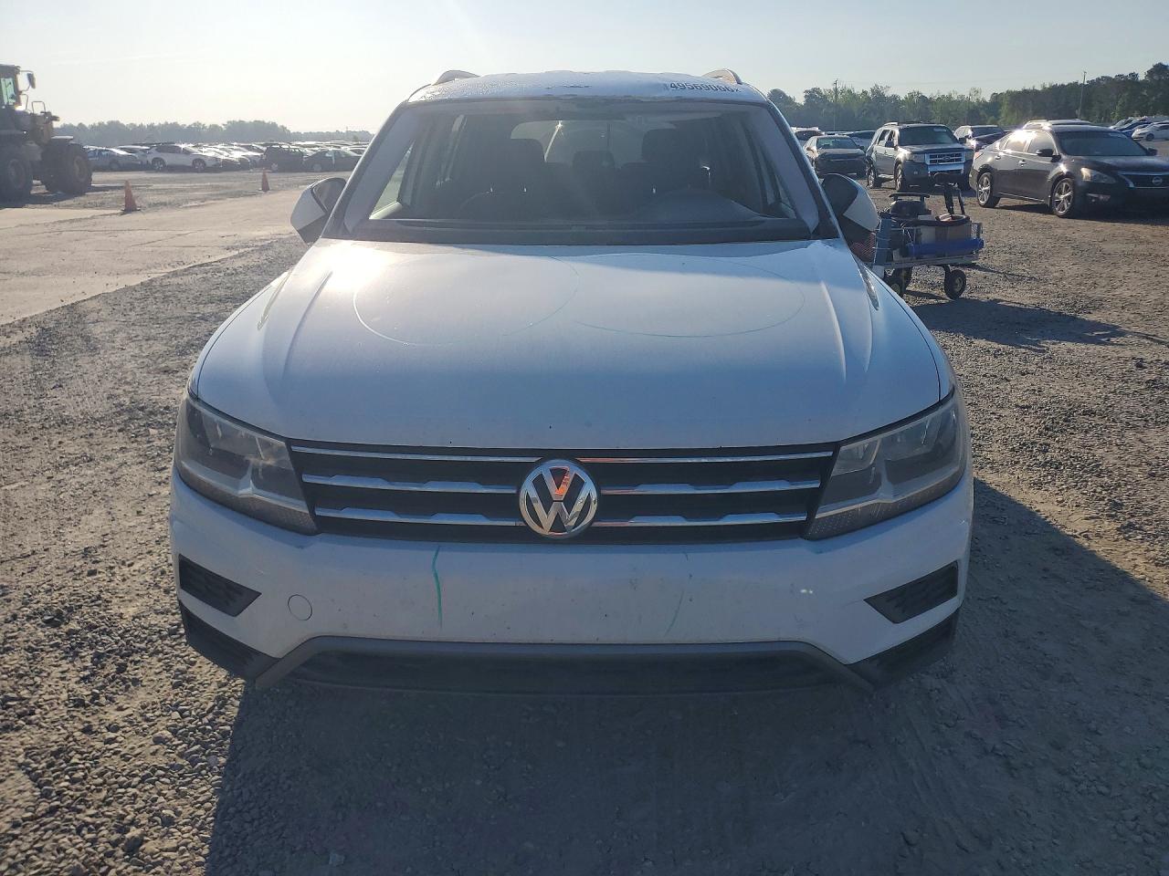 Volkswagen Tiguan S