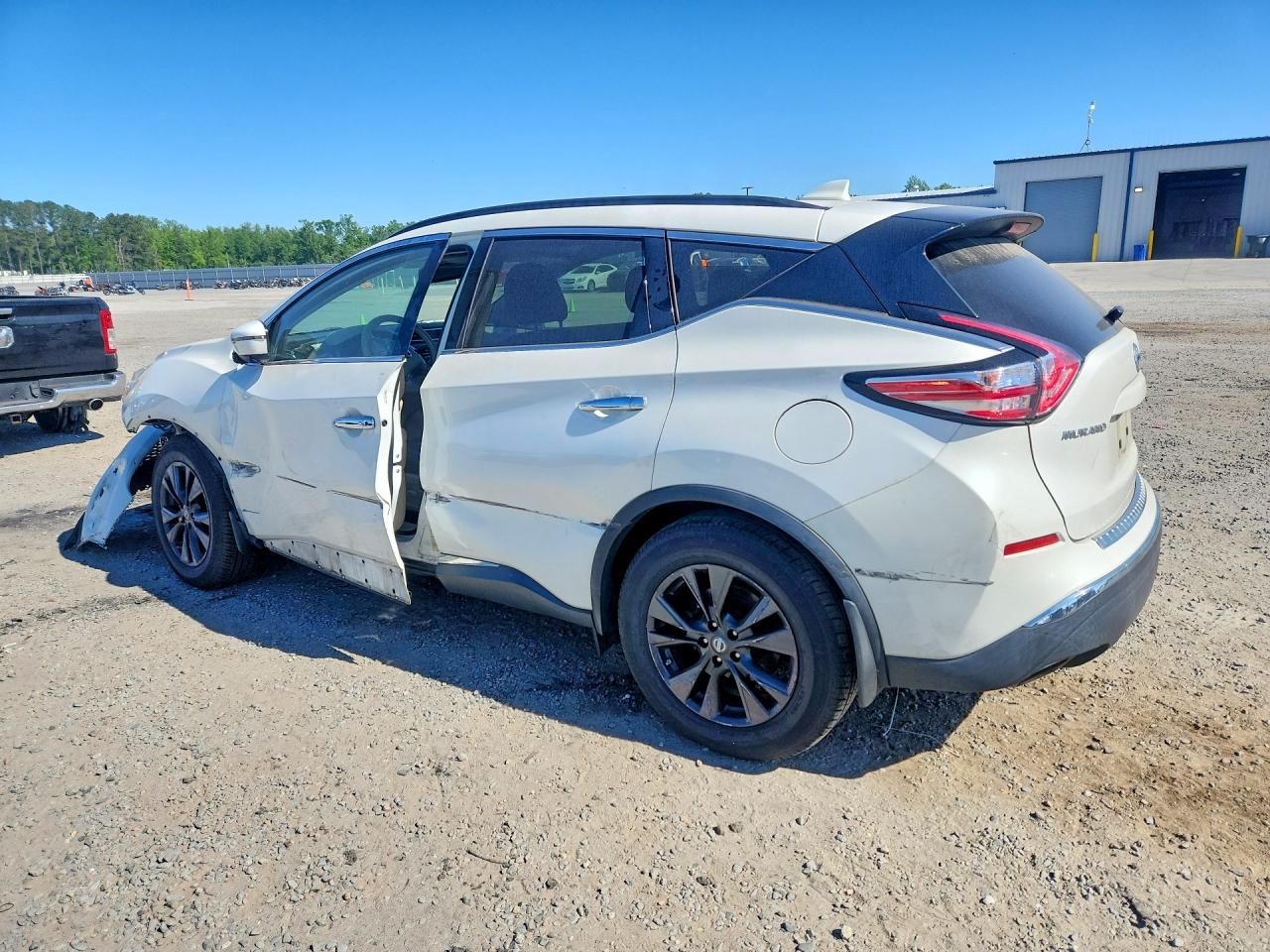 Nissan Murano Sv