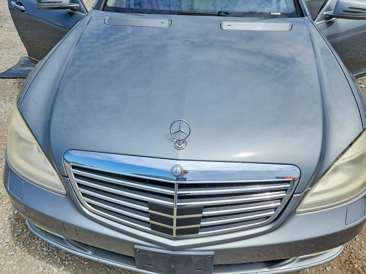 Mercedes-Benz S-Class 550 4matic