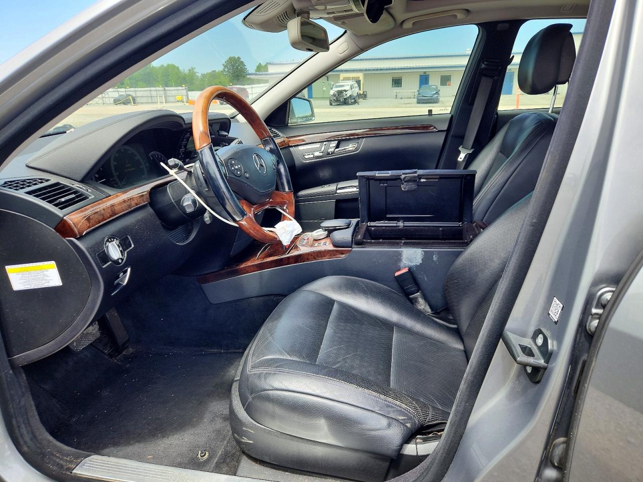 Mercedes-Benz S-Class 550 4matic