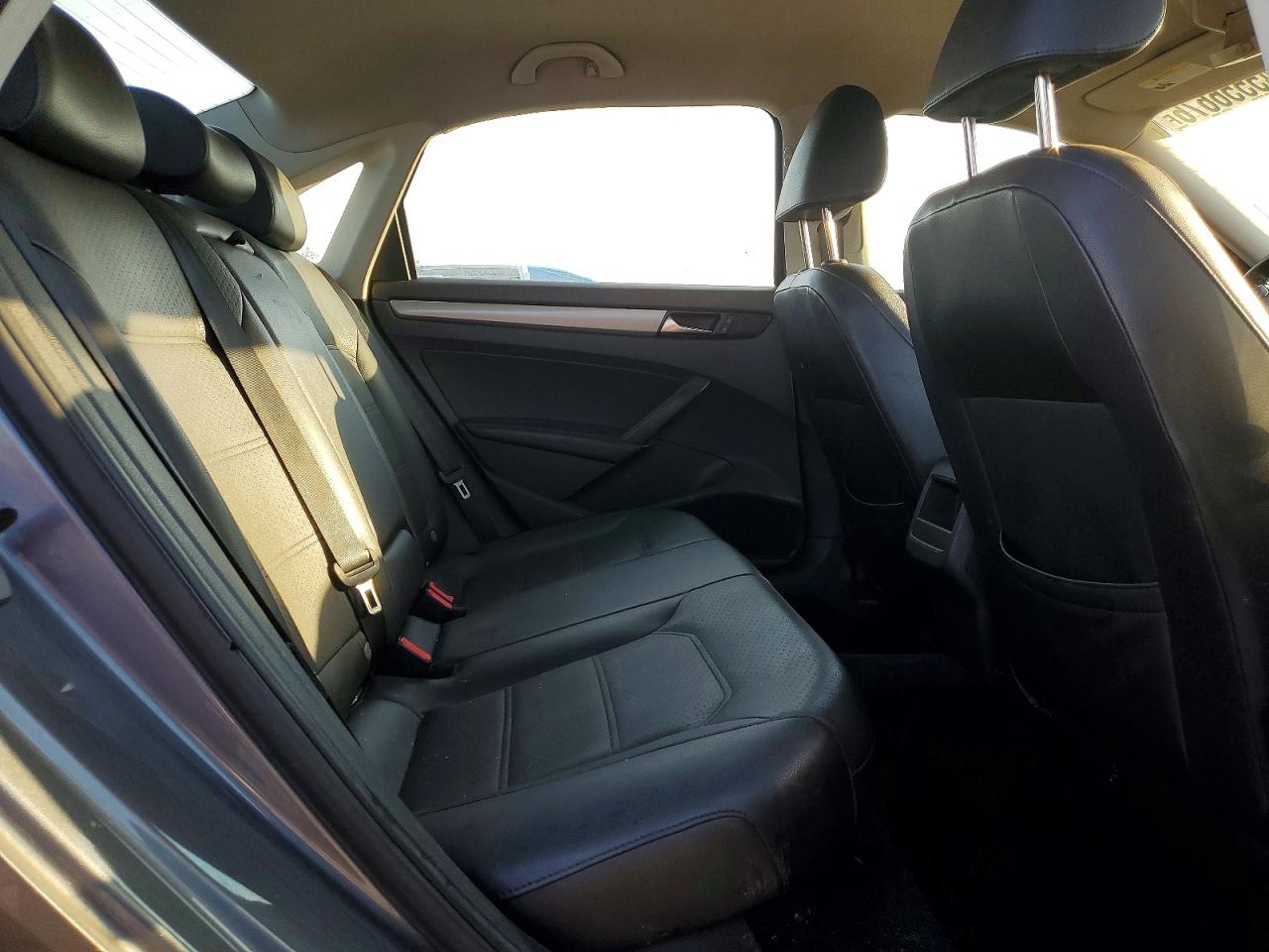 Volkswagen Passat S