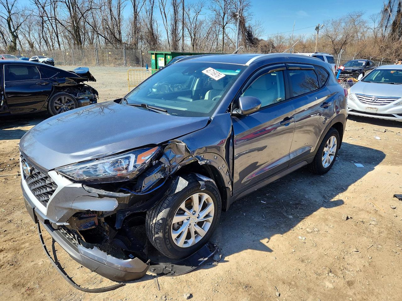 Salvage Hyundai TUCSON Image