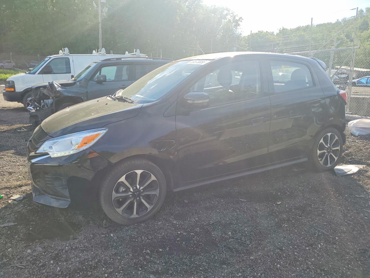 Salvage Mitsubishi Mirage Image