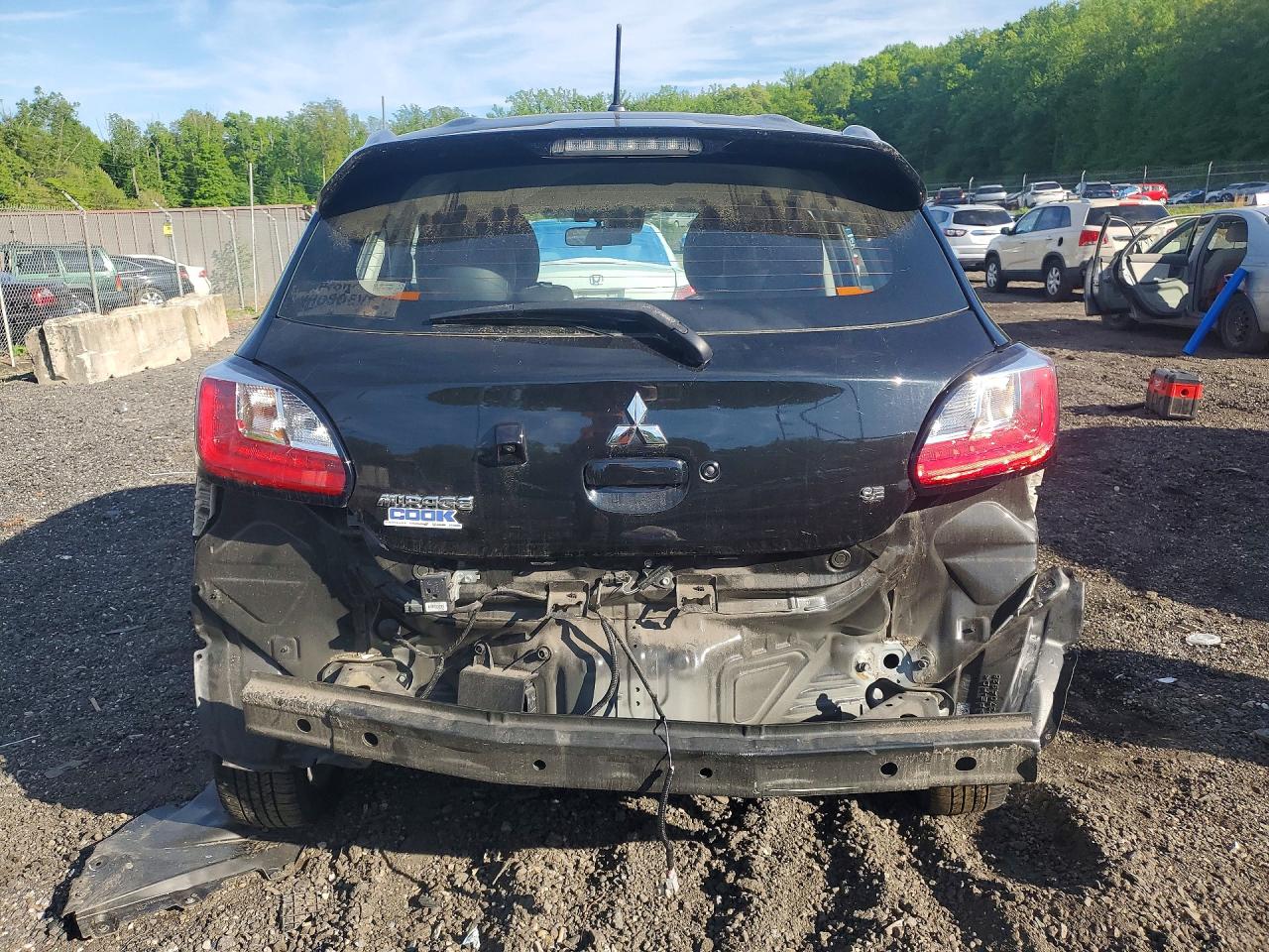 Mitsubishi Mirage Se