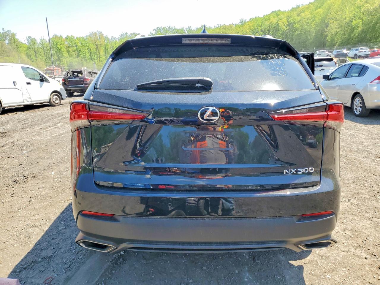 Lexus NX Base