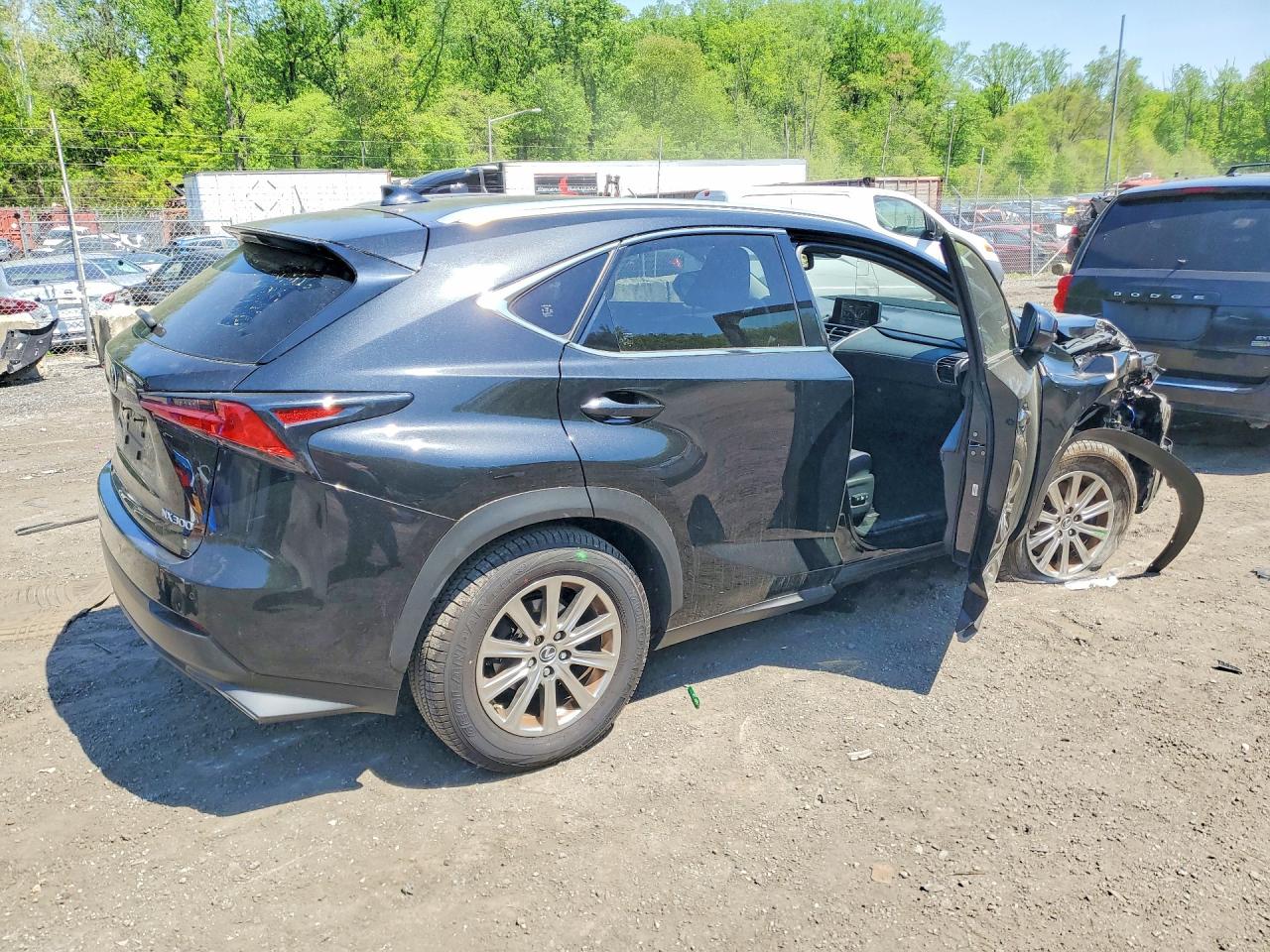 Lexus NX Base