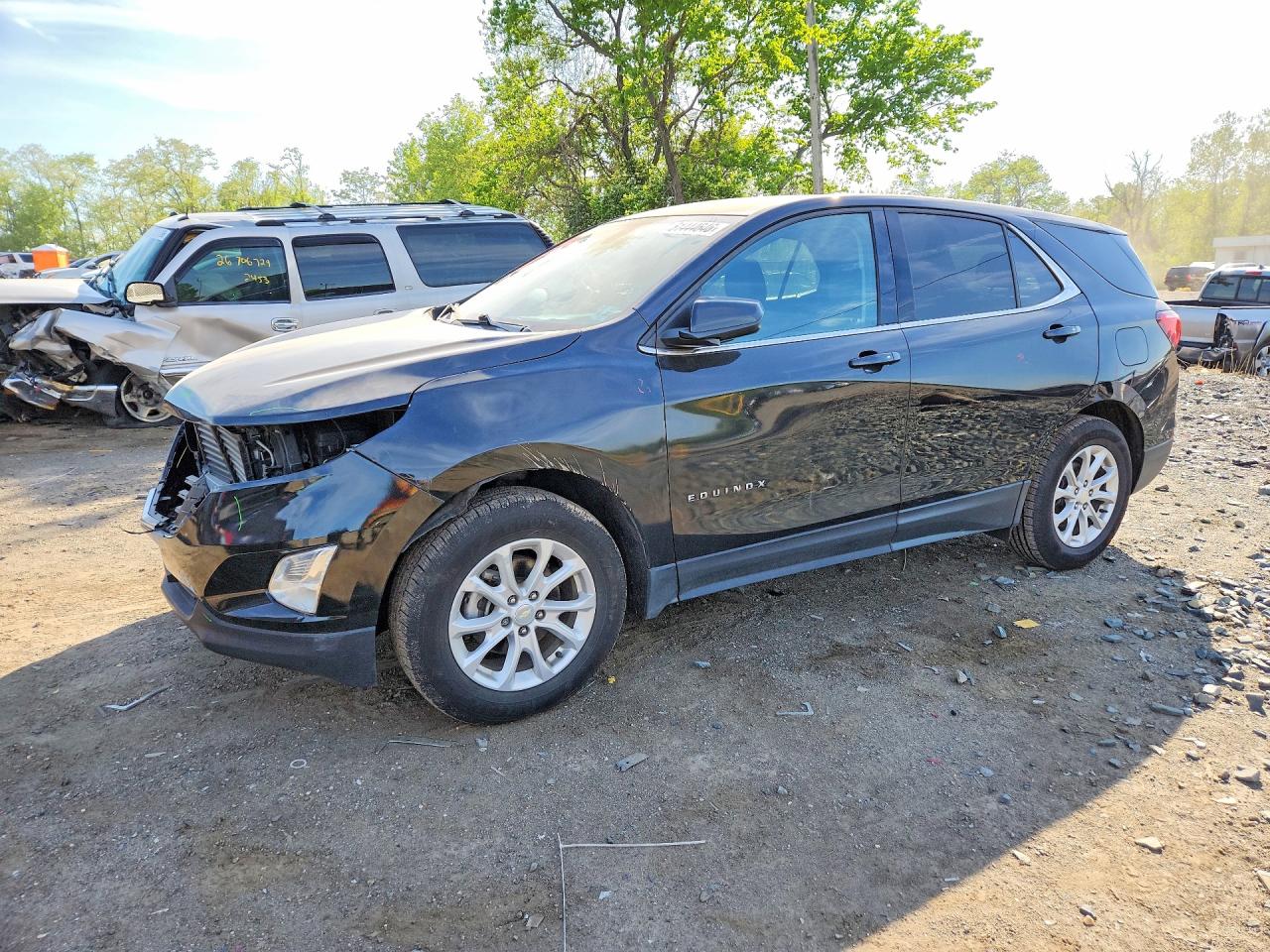 Salvage Chevrolet Equinox Image