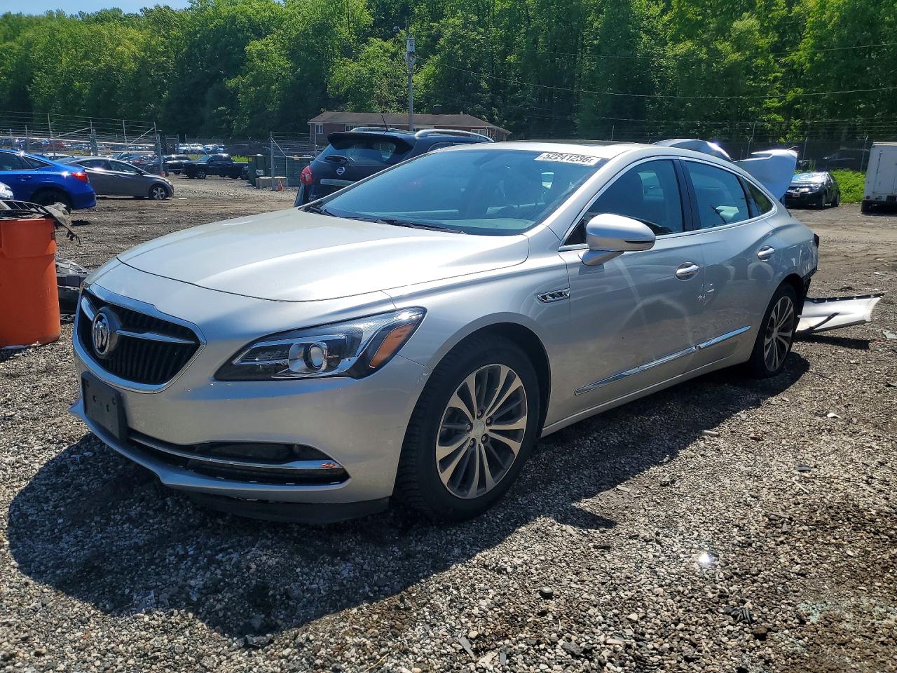 Salvage Buick LaCrosse Image