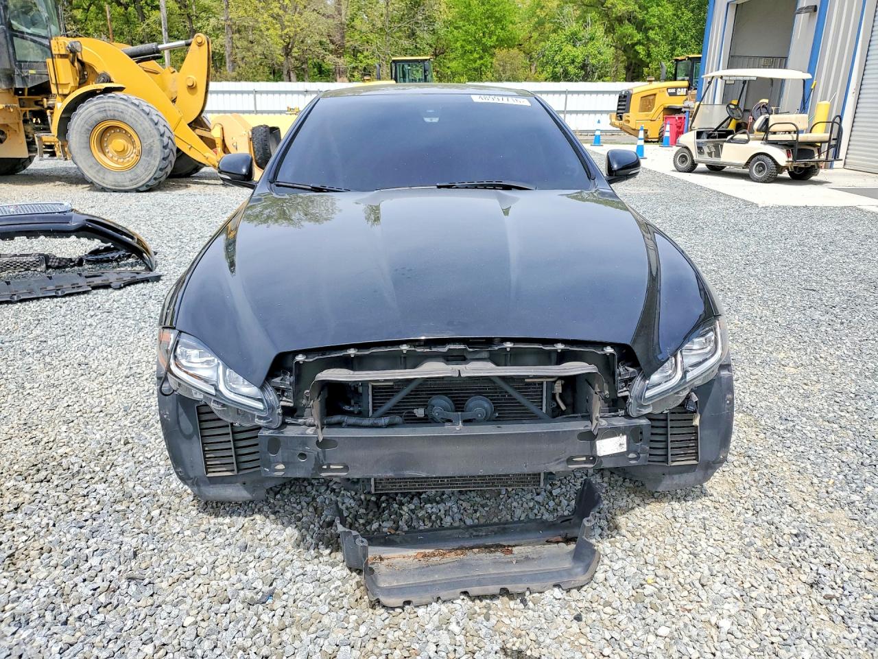 Jaguar XJ Portfolio