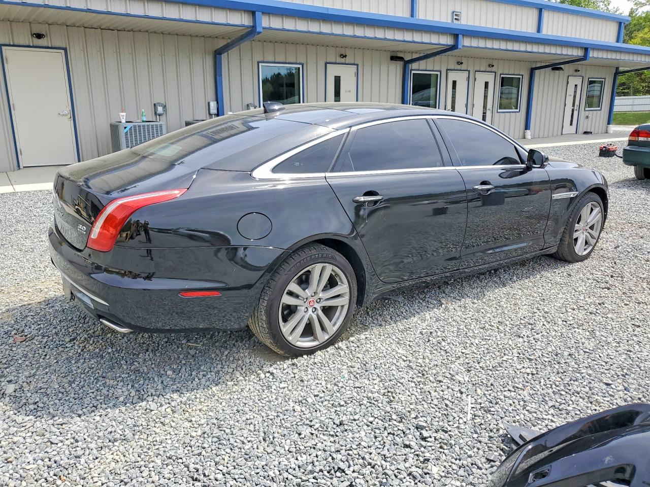 Jaguar XJ Portfolio