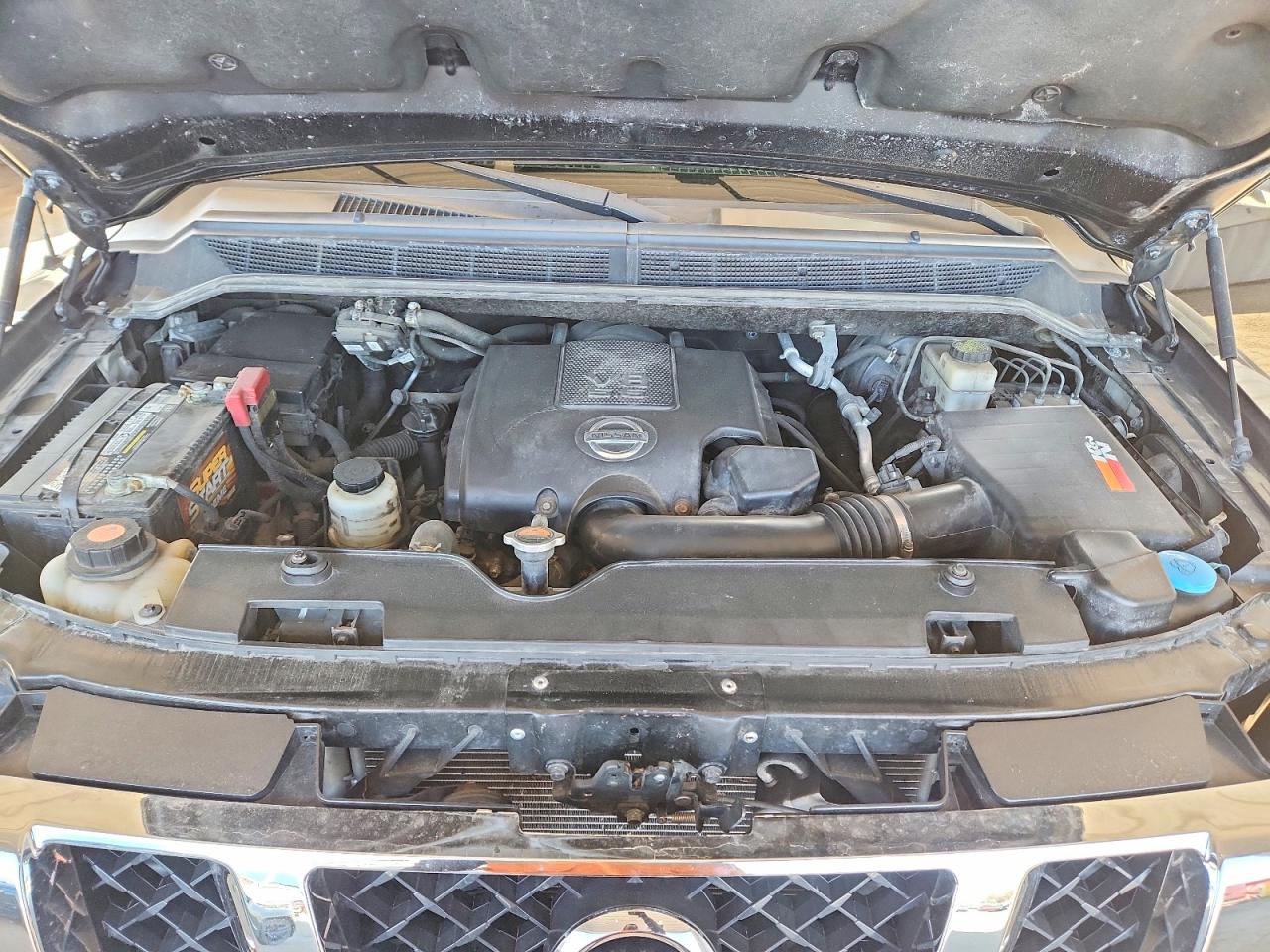 Nissan Titan Sv