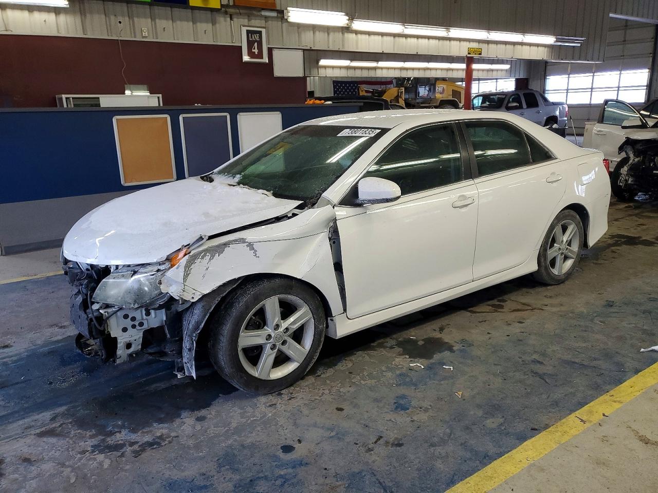 Salvage Toyota Camry Image