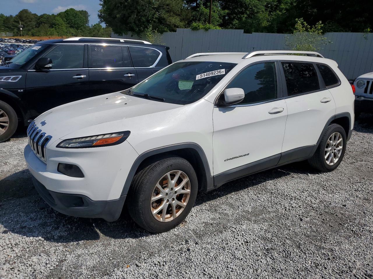 Salvage Jeep Cherokee Image
