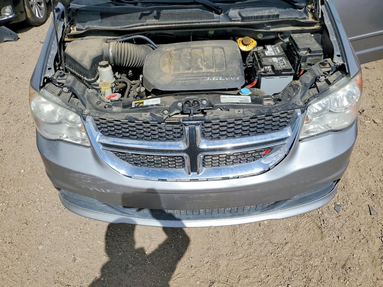 Dodge Caravan Sxt