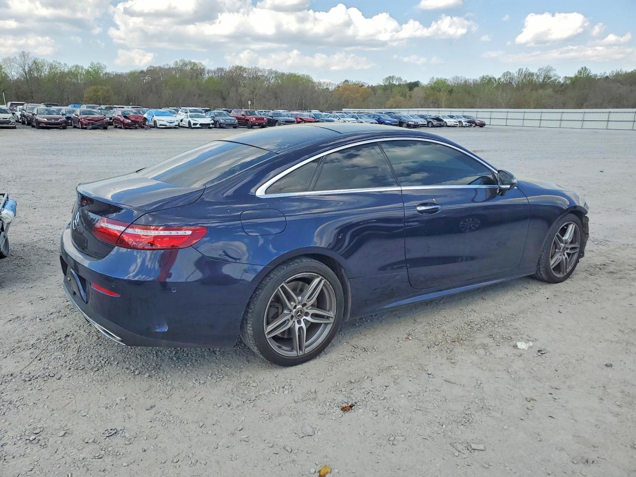 Mercedes-Benz E-Class 400