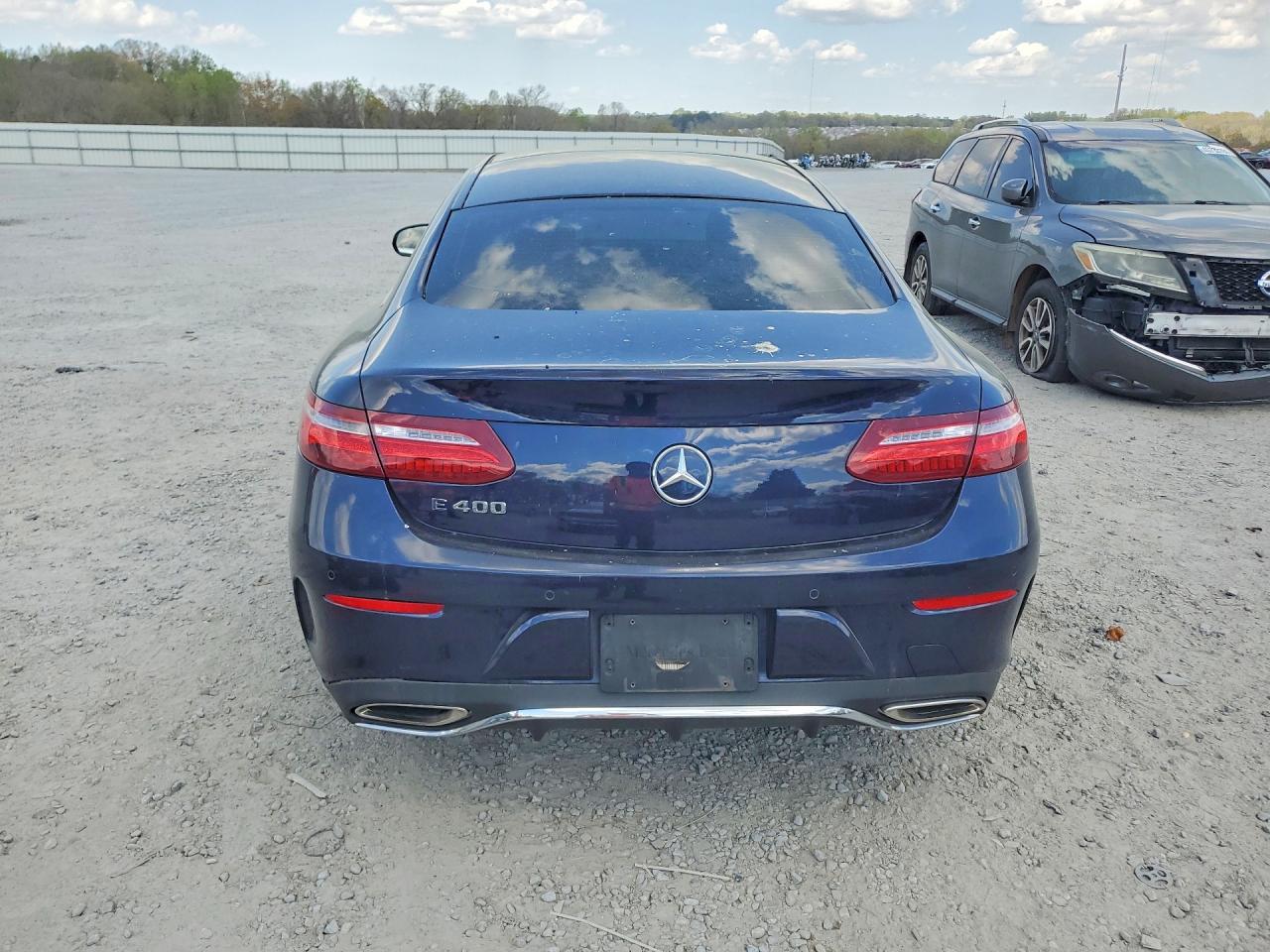 Mercedes-Benz E-Class 400