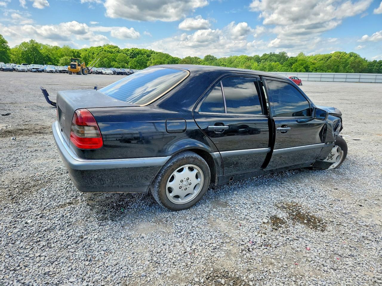 Mercedes-Benz C-Class 230