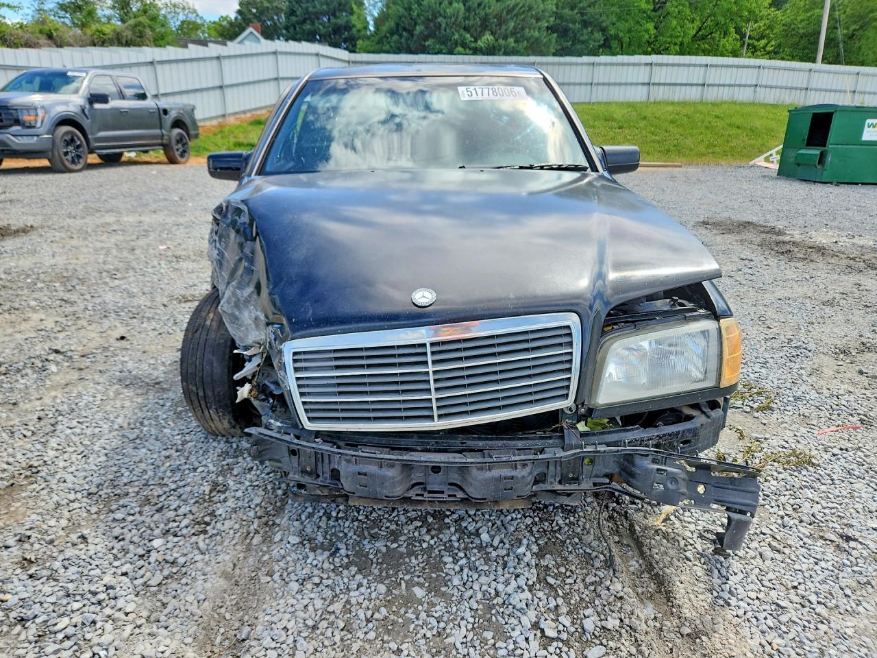 Mercedes-Benz C-Class 230