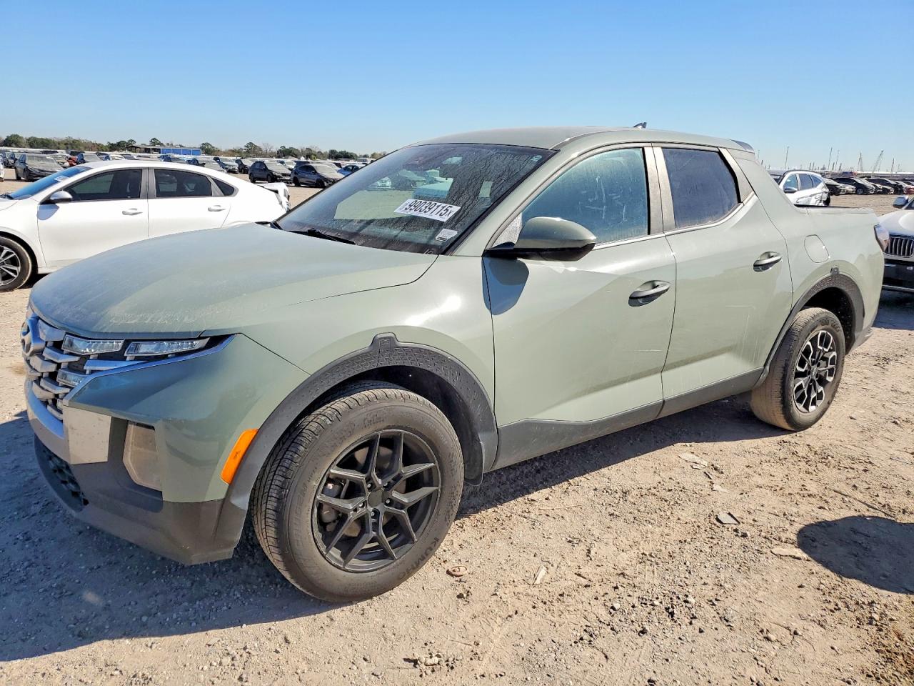 Salvage Hyundai SANTA CRUZ Image