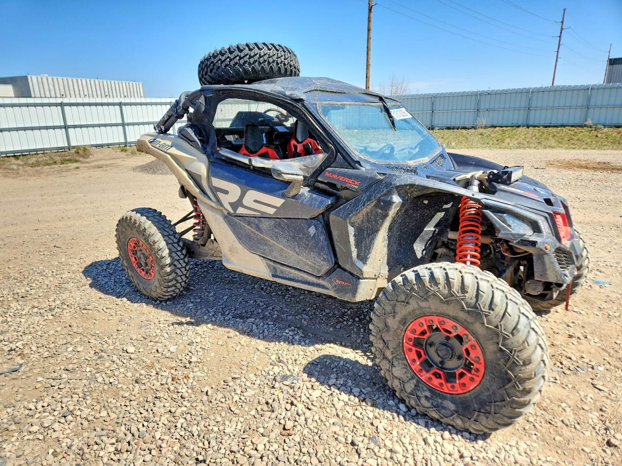 Salvage Can-Am Maverick X3 Image