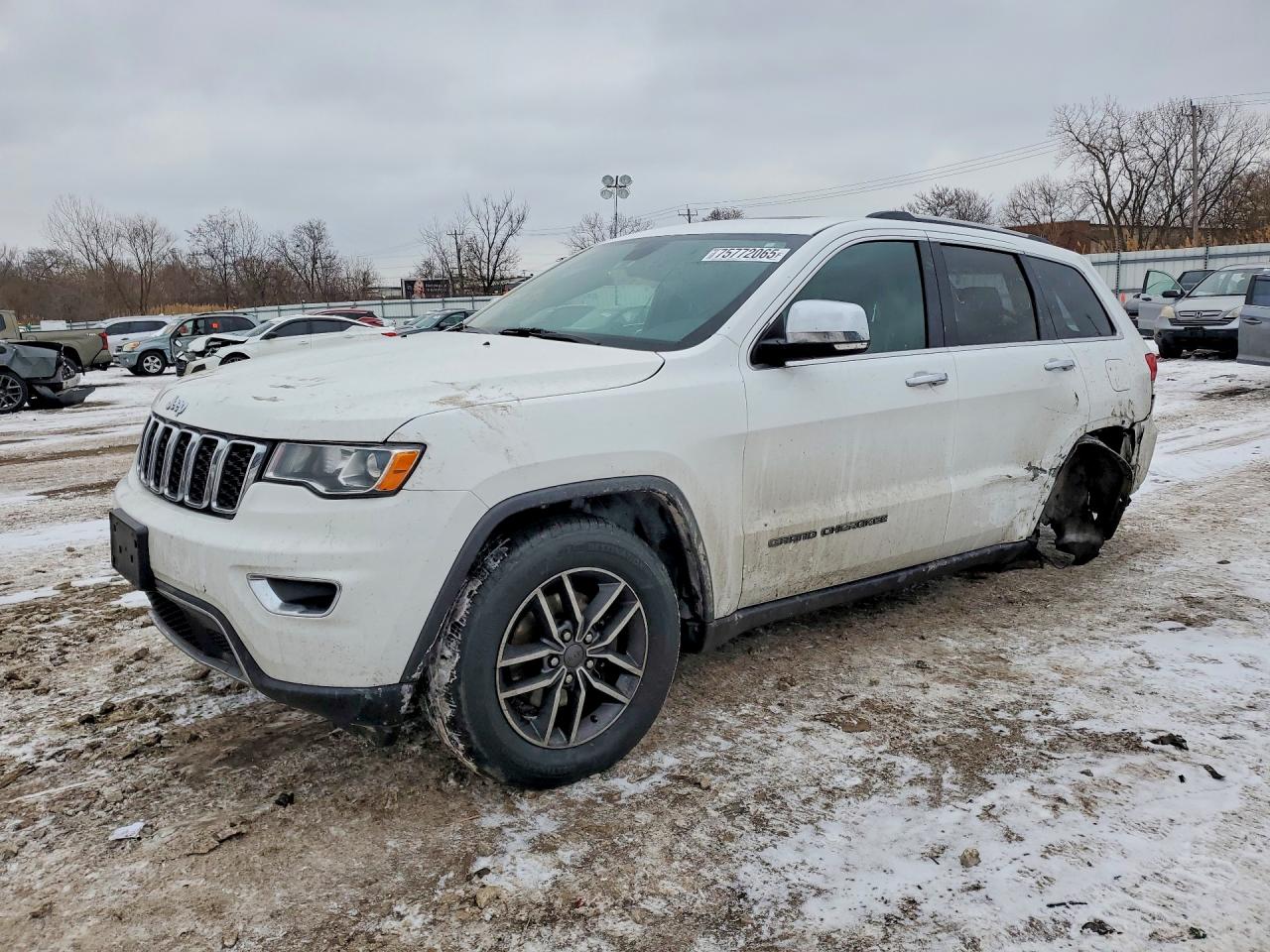 Salvage Jeep Grand Cherokee Image