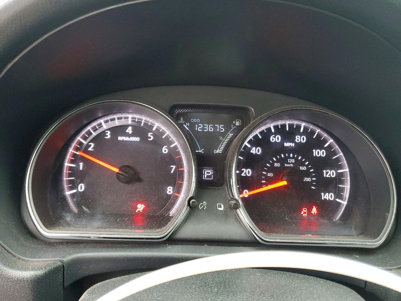 Nissan Versa 1.6 Sv
