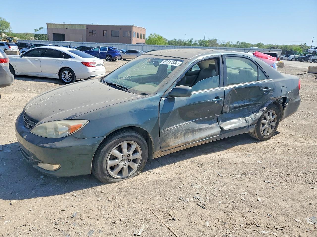 Salvage Toyota Camry Image