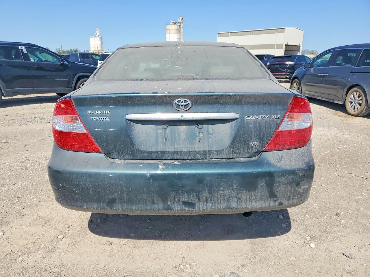 Toyota Camry Xle V6