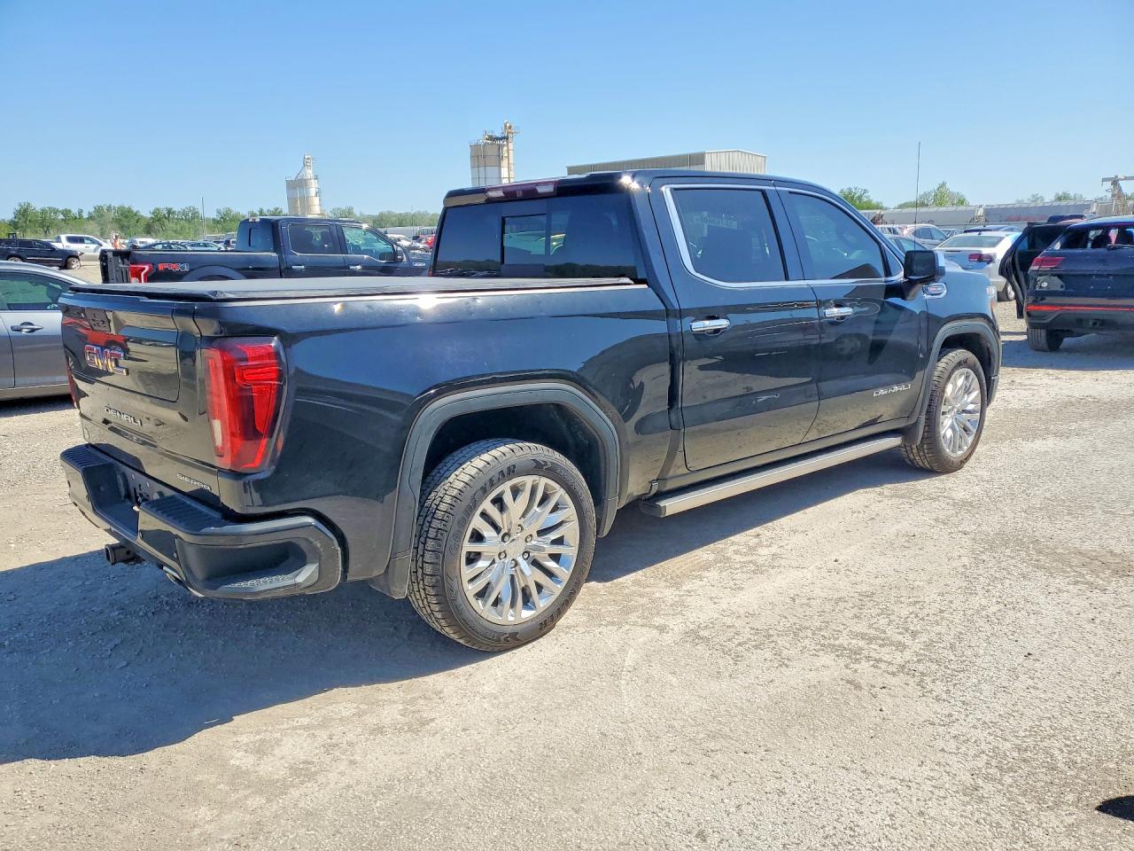 GMC Sierra K1500 Denali