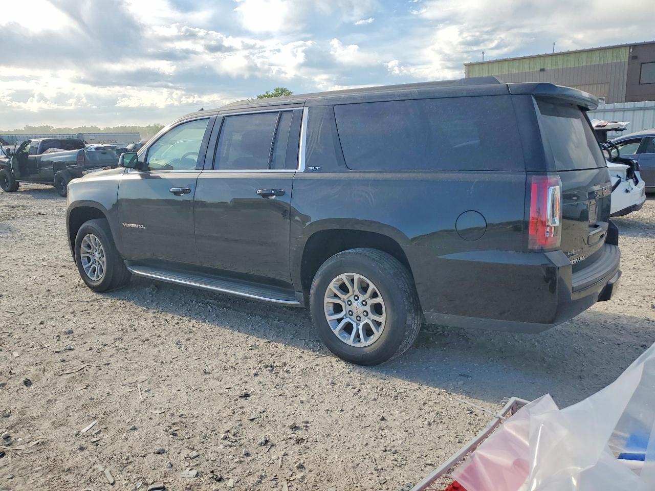 GMC Yukon K1500 Slt