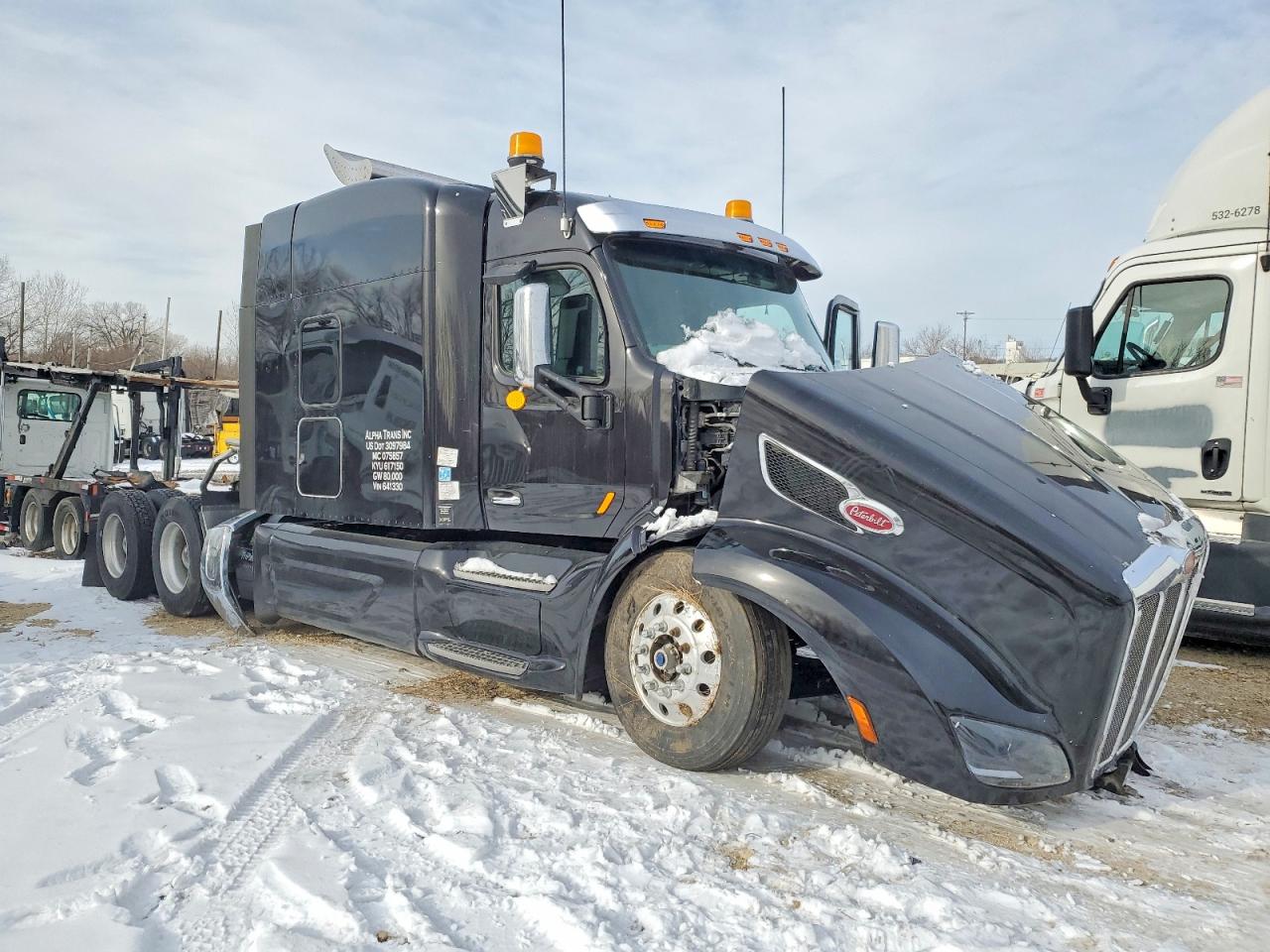 Salvage Peterbilt Other Image