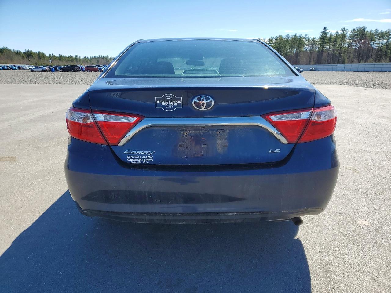 Toyota Camry Le