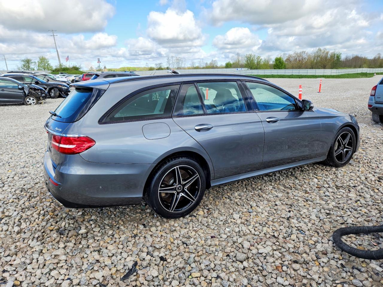 Mercedes-Benz E-Class 450 4matic