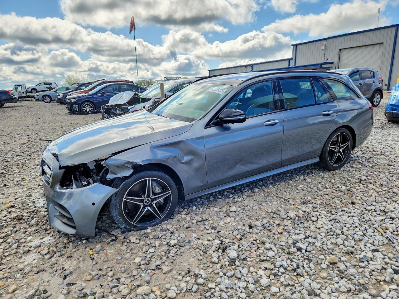 Salvage Mercedes-Benz E-Class Image