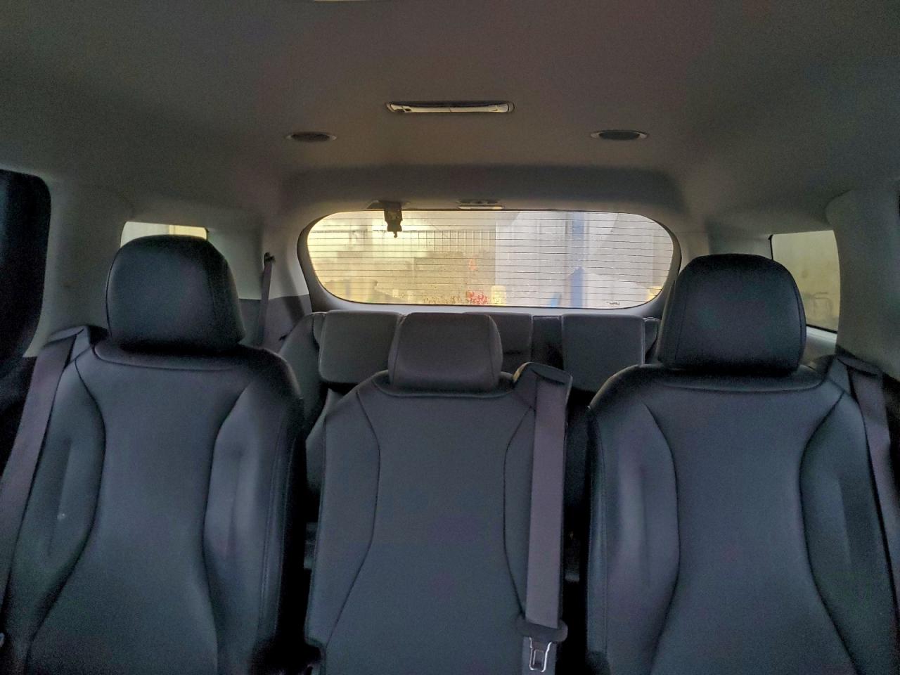 Kia Carnival Lx