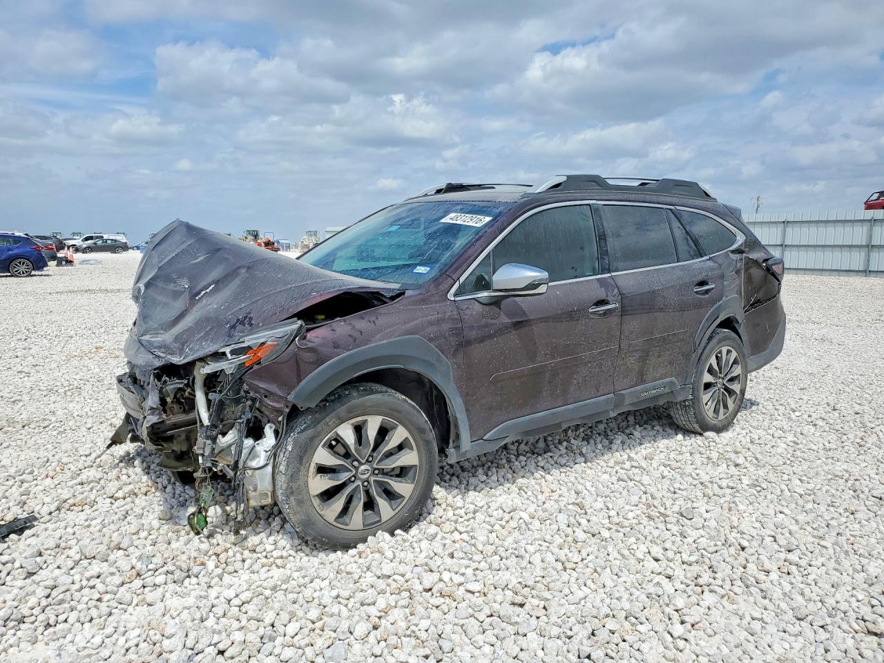Salvage Subaru Outback Image