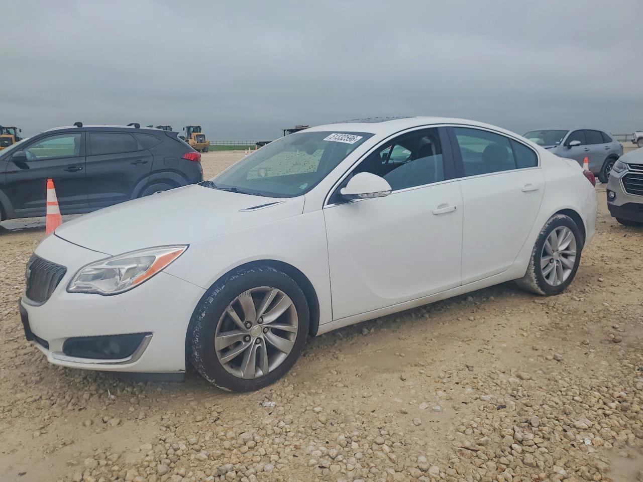 Salvage Buick Regal Image