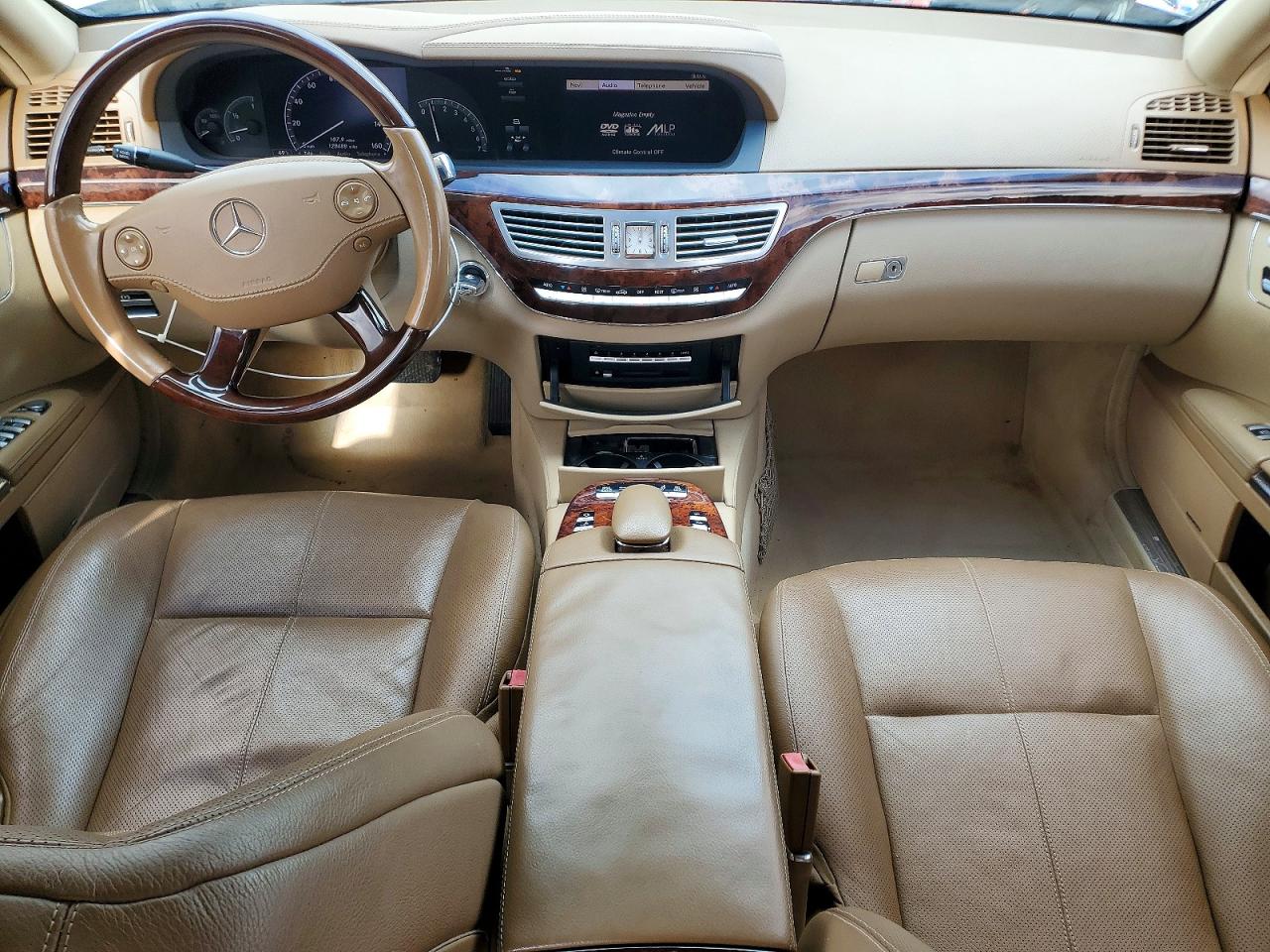 Mercedes-Benz S-Class 550