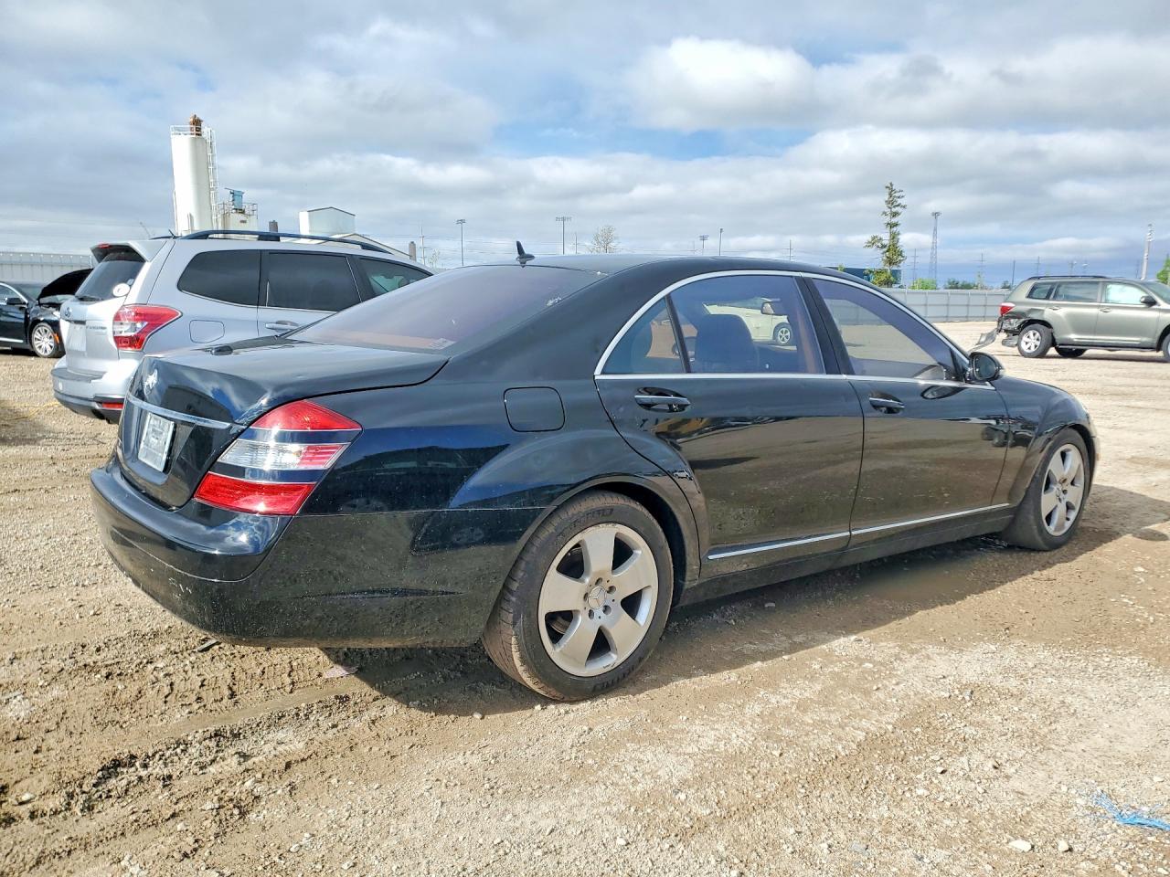 Mercedes-Benz S-Class 550
