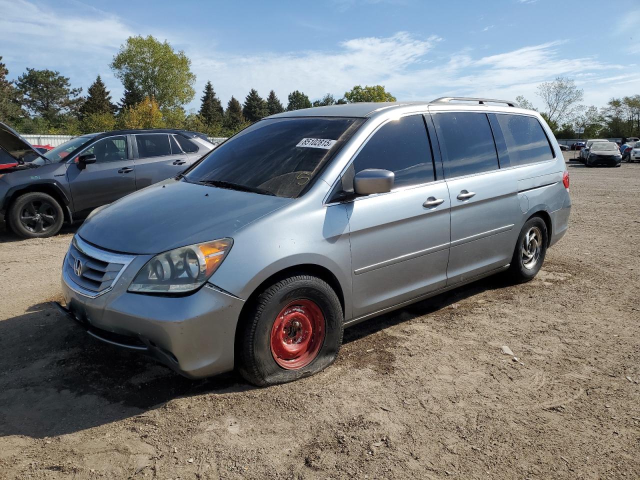 Salvage Honda Odyssey Image
