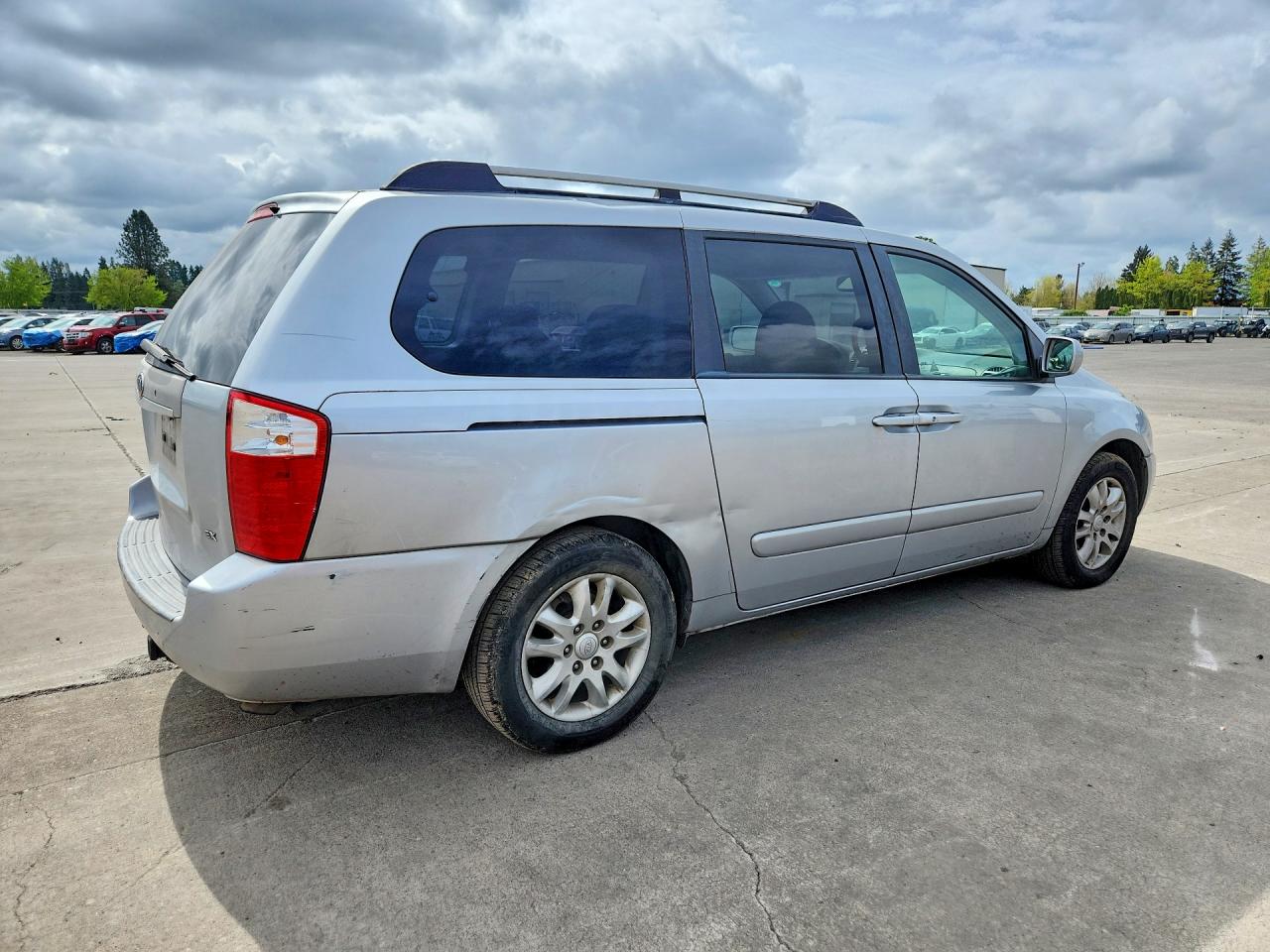 Kia Sedona Lx