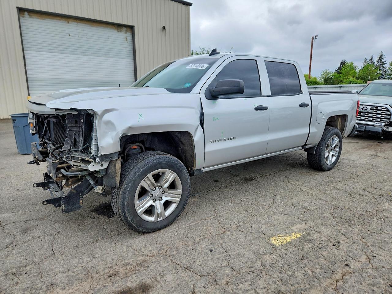 Salvage Chevrolet Silverado Image