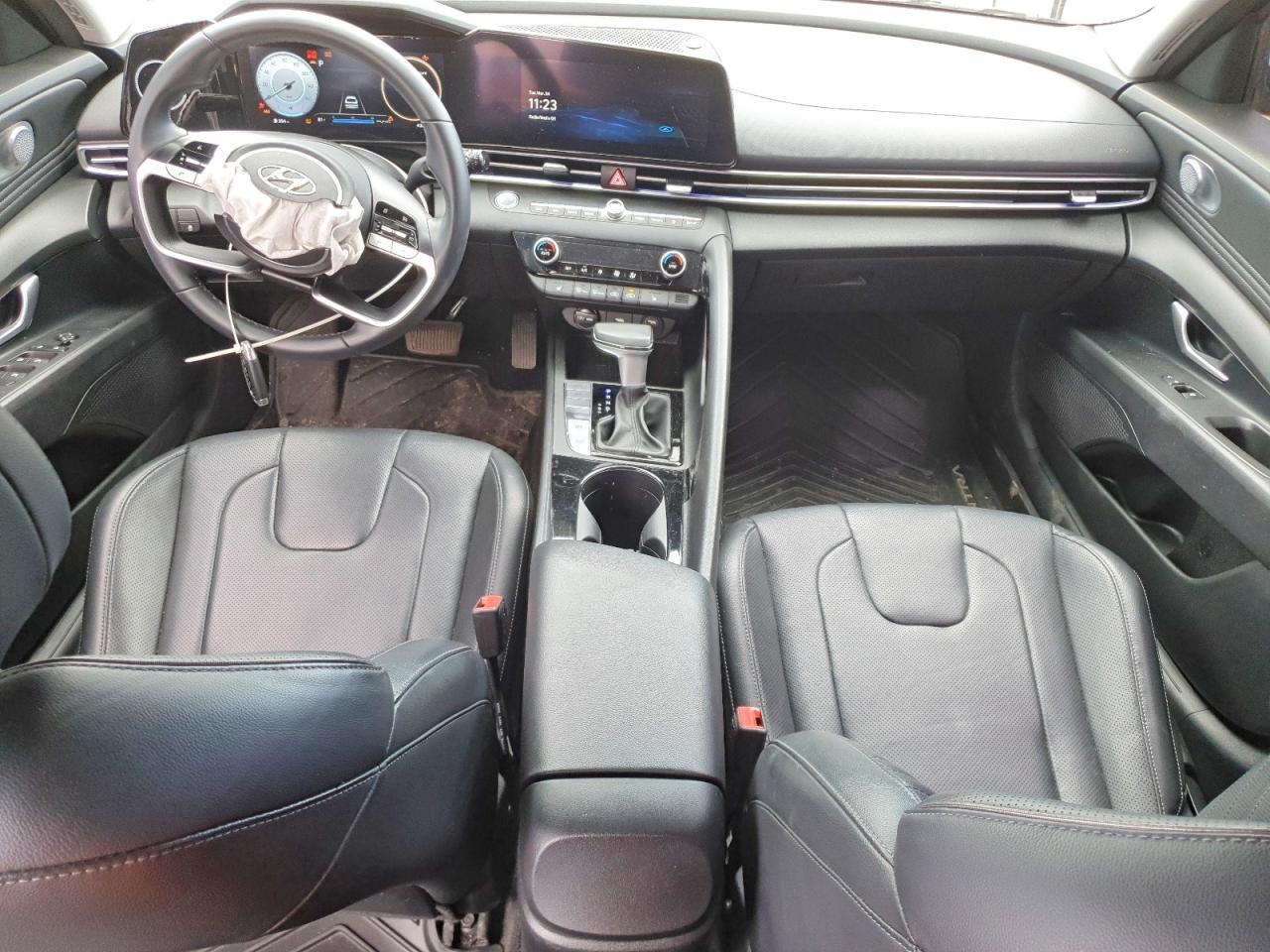 Hyundai ELANTRA Limited