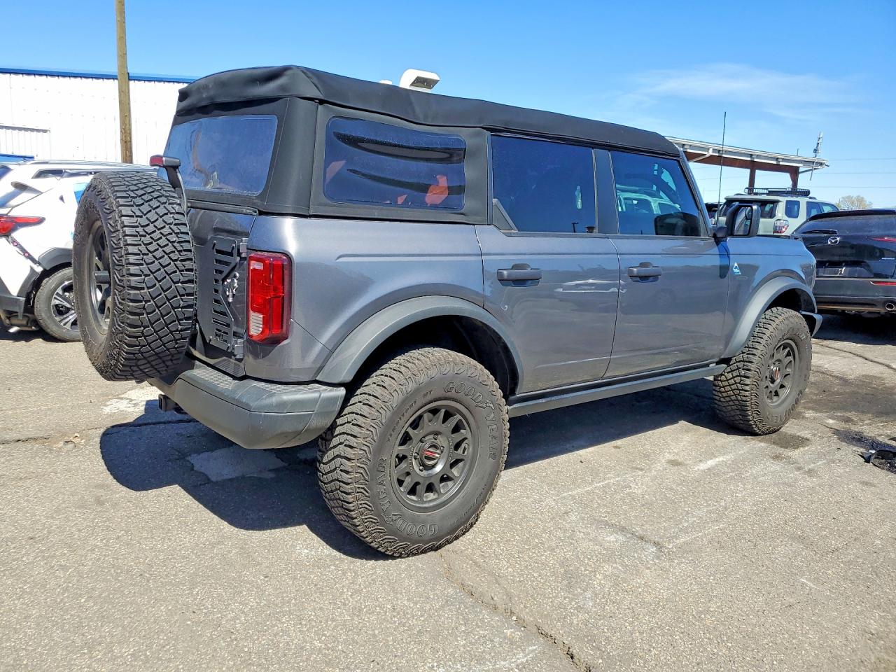 Ford Bronco Black Diamond