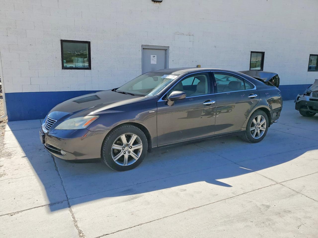 Salvage Lexus Es Image